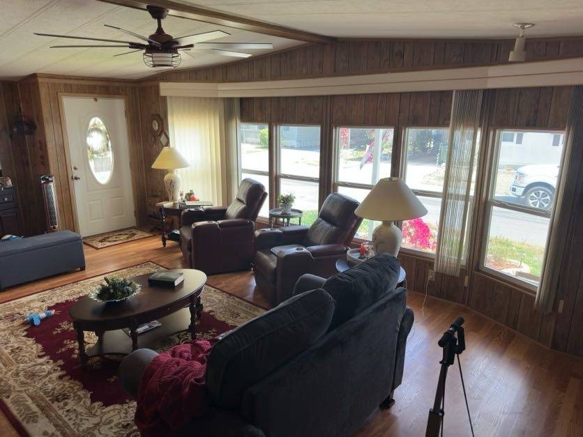 125 Rigi Slope Drive a Winter Haven, FL Mobile or Manufactured Home for Sale